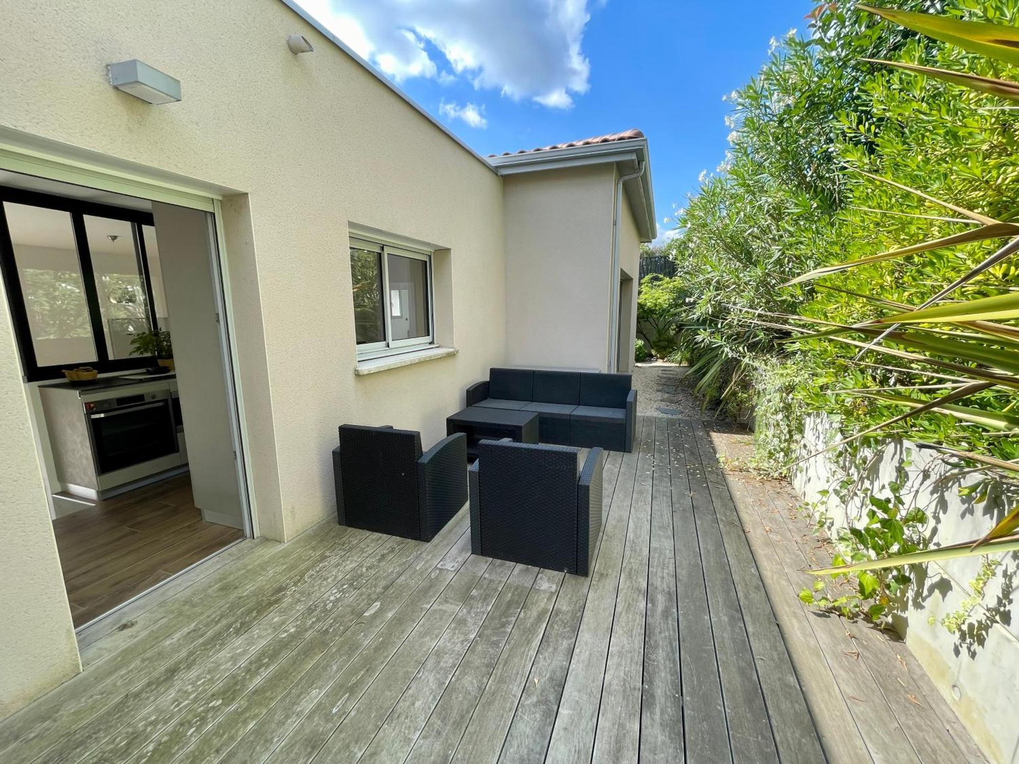 Contemporaine Jean * Saint-Jean (Haute-Garonne)